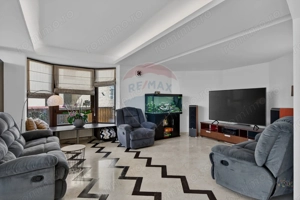 Vila cu design spectaculos, tehnologie smart  lifestyle complet - imagine 3