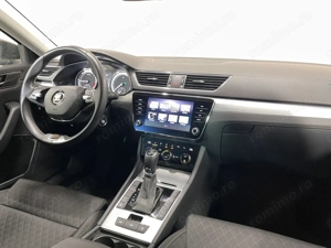 Skoda Superb - imagine 8