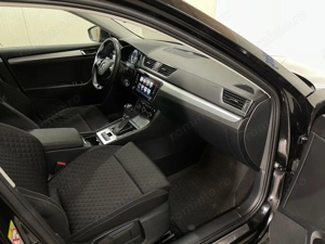 Skoda Superb - imagine 9