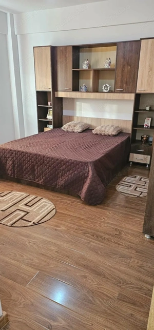 Apartament de inchiriat - Valea Adanca( intersectia 5 drumuri)