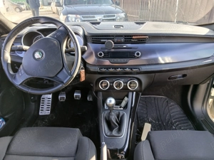 Alfa Romeo Giulietta - imagine 8