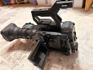 KIT PRO VIDEO:URSA Broadcast G2+Fujinon 20x+Viewfinder Gata de filmare