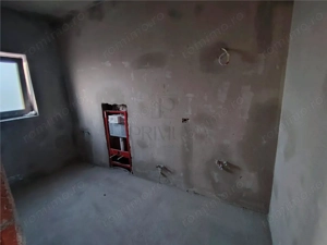 Duplex superb - Separat prin spatiu de depozitare - bucatarie inchisa. - imagine 7