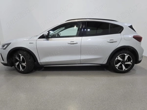 Ford Focus Active 2023 Automat 1.5 Diesel 120CP Led Navi Incalzire in Volan - imagine 3