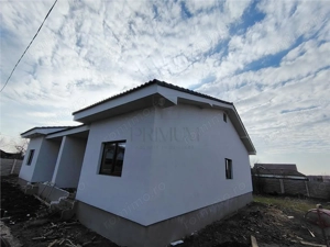 Duplex pe parter - zona excelenta - toate utilitatile - personalizare interioara - imagine 2