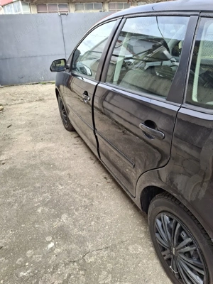 vand VW POLO, pe benxina, cu ITP valabil pana 2027 - imagine 4