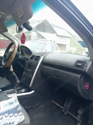 Vând pe piese Mercedes a class 180 Model 2011 cutie automată defectă  - imagine 4