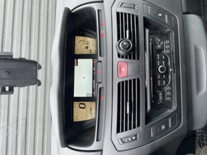 Vând Citroen C4 Picasso,an 2011,motor 1.6 HDI,206000 km,înmatriculat,fiscal pe loc