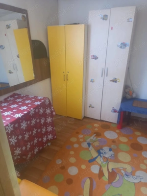 Giulesti drumul Sabareni garsoniera la curte,fara garantie,utilitati incluse in pret - imagine 3