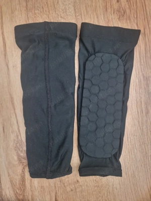 Apărători Fotbal tip Manșon (Compresie)   Tehnologie Honeycomb (Fagure)