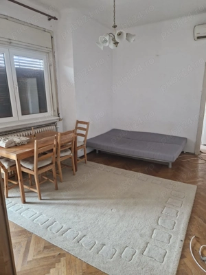 Garsoniera Piata Romana