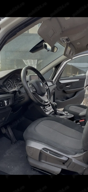 Vand seria 2 grand tourer (7locuri) - imagine 4