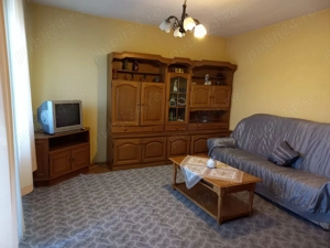 Ofer spre inchiriere apartament 2 camere ultracentral in Rm. Valcea - imagine 2