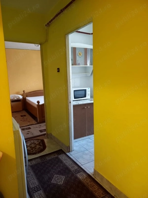 Ofer spre inchiriere apartament 2 camere ultracentral in Rm. Valcea - imagine 4
