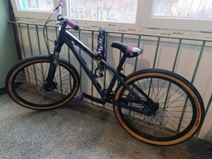 Vand bicicleta DJ (Dirt Jump) ca nou.