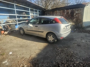 vand ford focus1 2002. 1.4 benzina. - imagine 4