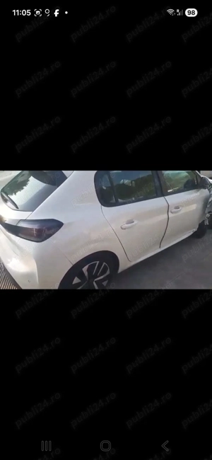 Peugeot 208 1.2 puretech din  2024 cu 5300 km - imagine 2