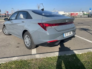 hyundai elantra 1.6 benzina 2022 - imagine 4