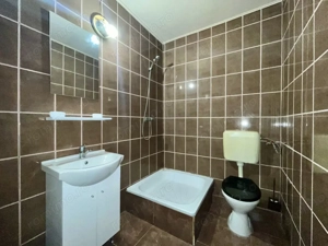 Apartament cu o cameră, curte comună, zona ultracentrală - imagine 4