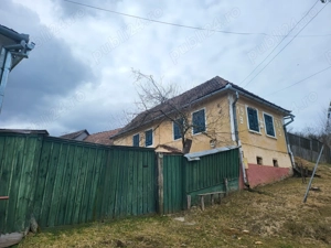 Casă, curte și gradină de vânzare, comuna Alțâna, la 36 km de Sibiu 