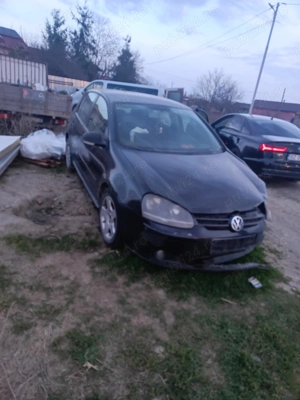 Dezmembrez golf 5 motor 1.9 tdi - imagine 2