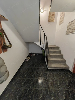 Casa cu 3 dormitoare, 3 bai, bucatarie mare, gradinita si scoala la 200m - imagine 3