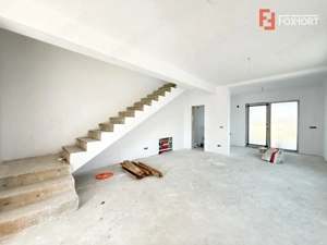 Duplex 4 camere situat la drum asfaltat, in Sacalaz - imagine 3