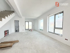 Duplex 4 camere situat la drum asfaltat, in Sacalaz - imagine 4