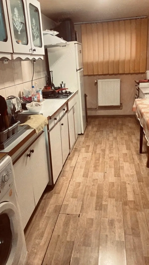 Proprietar, inchiriez o camera cu doua paturi - imagine 3