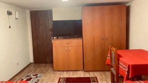 Proprietar, inchiriez o camera cu doua paturi - imagine 4