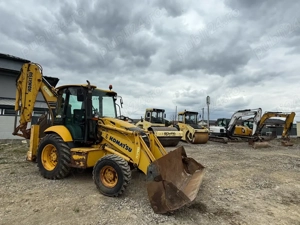 Buldoexcavator Komatsu WB 93R AN 2011 - imagine 2