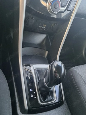 Hyundai i30 automata 2017 1.6 tdci - imagine 10