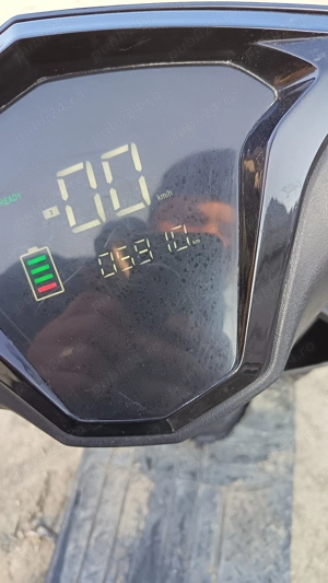 Vând scuter electric 