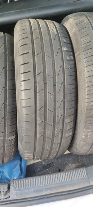 vând 4 anvelope vara aproape noi