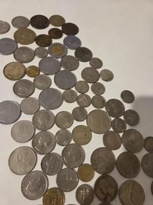 Vând monede vechi Mai multe variante