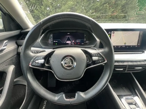 Skoda Octavia 2023 - imagine 3