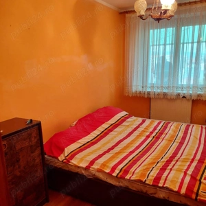 Vand apartament ultracentral, 4 camere, 2 bai, decomandat - imagine 6