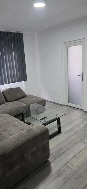 Inchiriez apartament modern cu 2 camere in Rogerius in spate la Perla, parter  4 ,imediat ocupabil - imagine 3