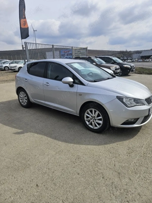 SEAT IBIZA an 2015 motor 1.6 diesel - imagine 4