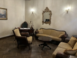 Vand apartament in Piata Sfatului - imagine 2