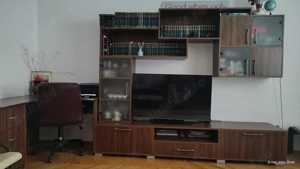 Mobilă living culoare mahon