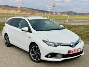 Toyota Auris Hybrid 2015 - imagine 2