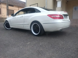 Mercedes E class coupe - imagine 5