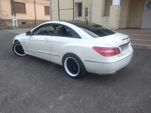 Mercedes E class coupe - imagine 3