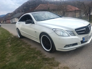Mercedes E class coupe - imagine 8