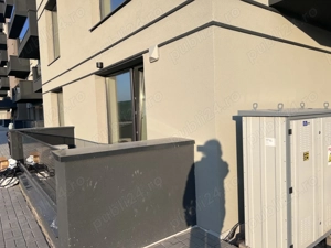 Închiriere apartament cu 3 camere 