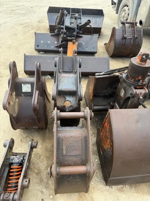 Vand Cupe Buldoexcavator - imagine 4