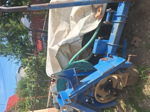 Vînd Tractor u445 cu utilaje  - imagine 4