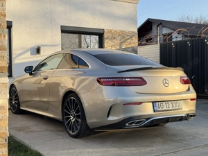 MERCEDES E-Klasse Coupe E300 AMG Line - imagine 2