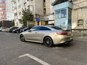 MERCEDES E-Klasse Coupe E300 AMG Line - imagine 8